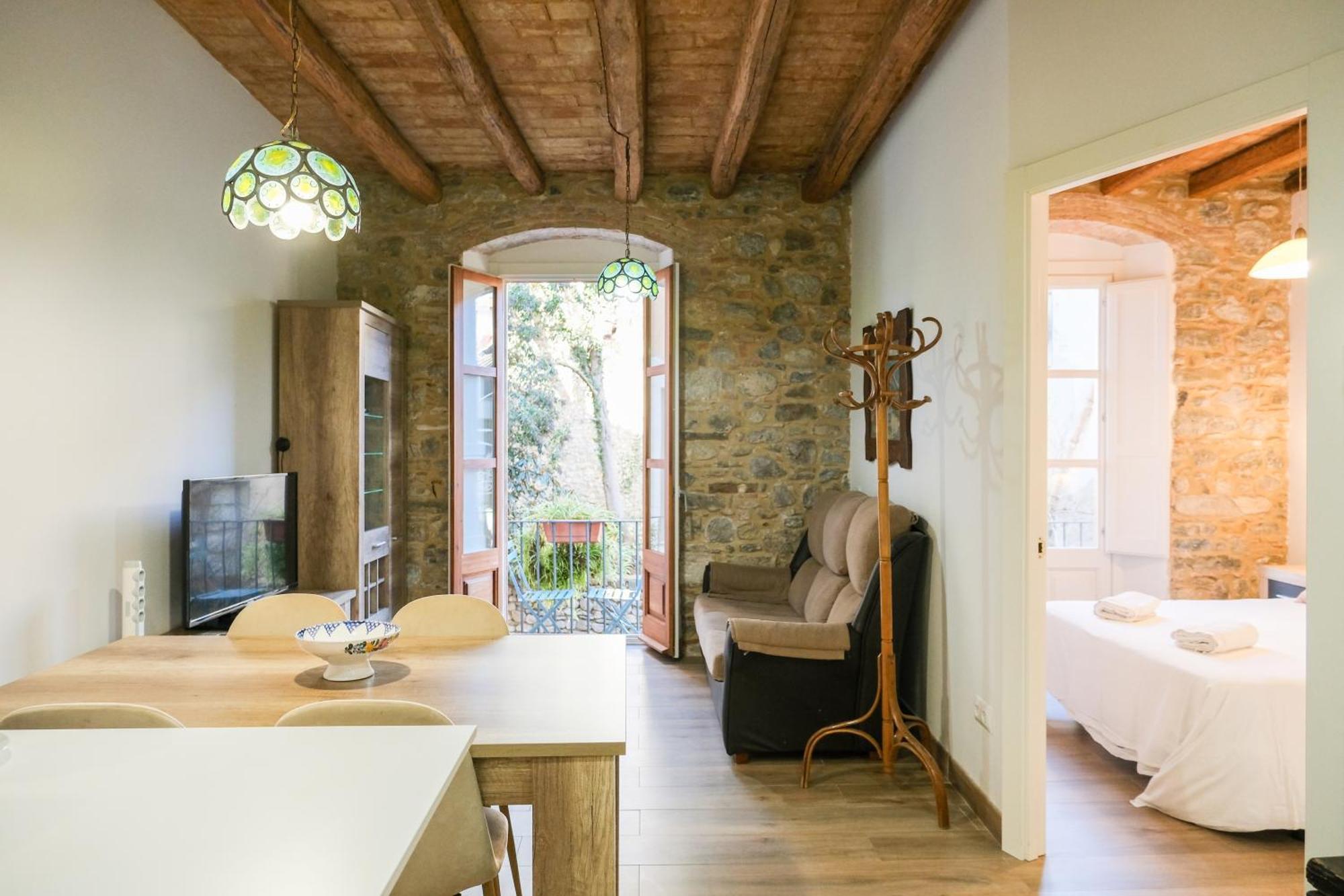 Ganganell Centre Apartamento Con Patio Besalú Exterior foto